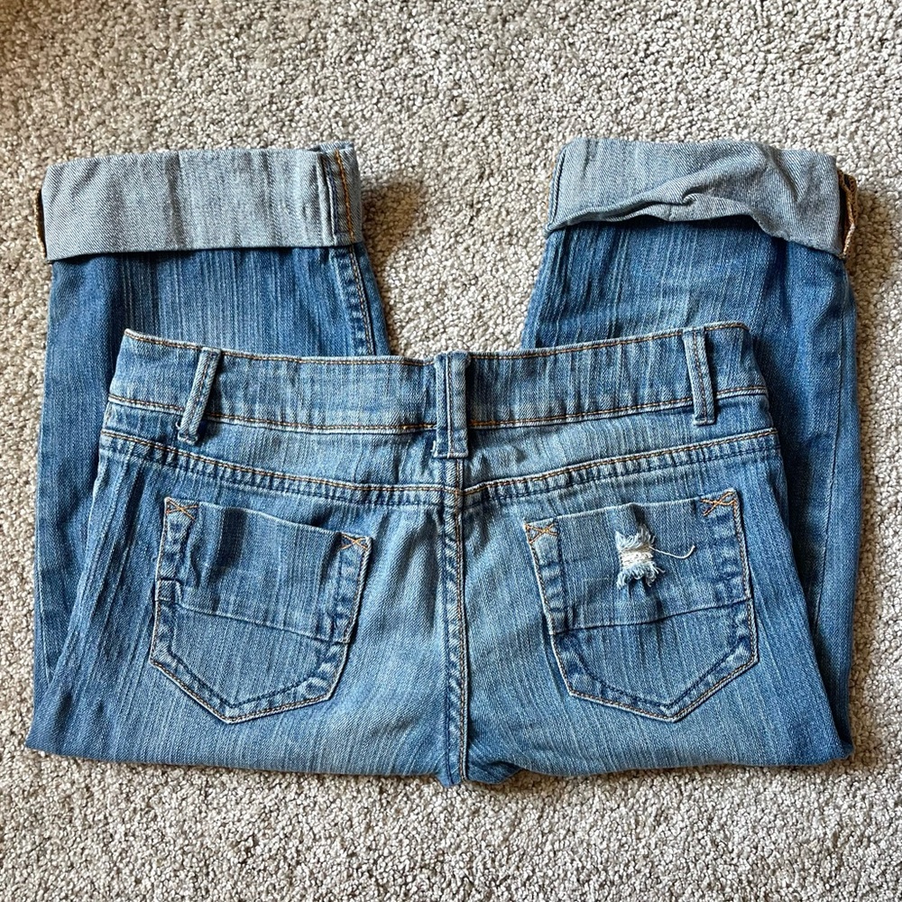 Vintage Mudd Distressed Blue Lowrise Capris Size 6-7